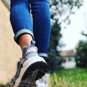 Meet your Posher, Analy